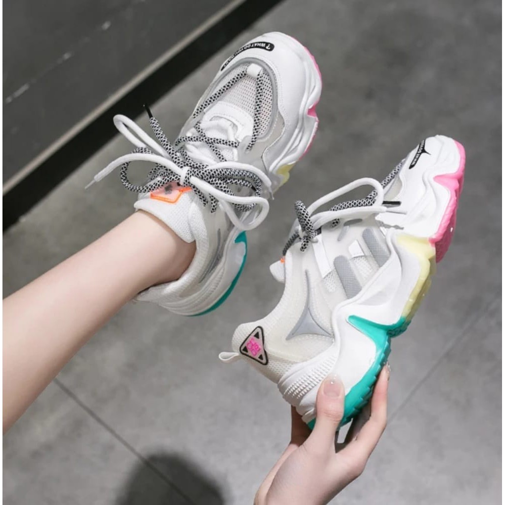 Sepatu Sneakers Lucu Wanita 37 - 40 Model Terbaru AS160