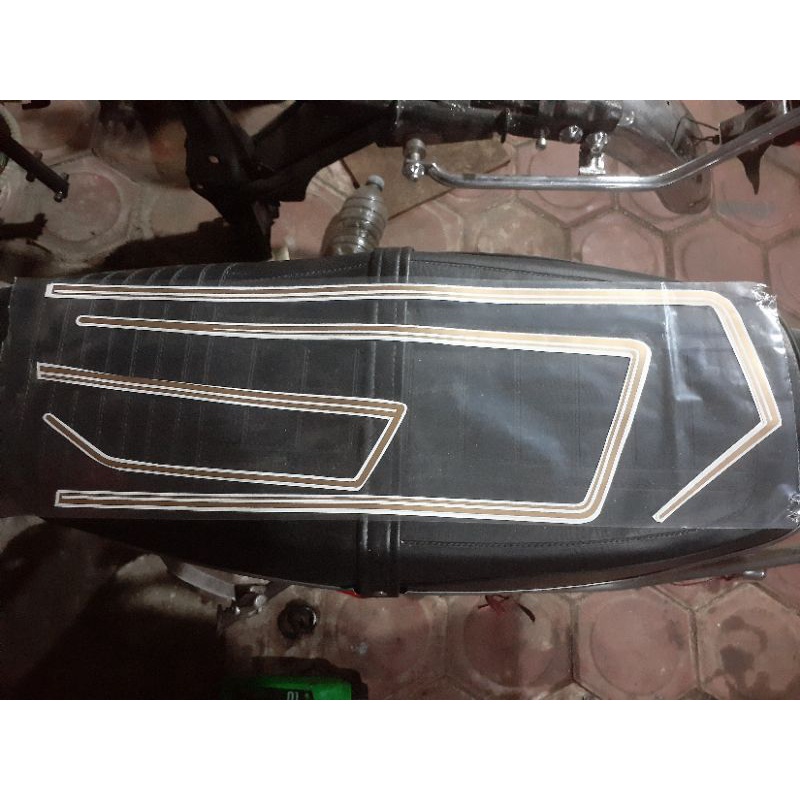 Striping cacing gold GL 100