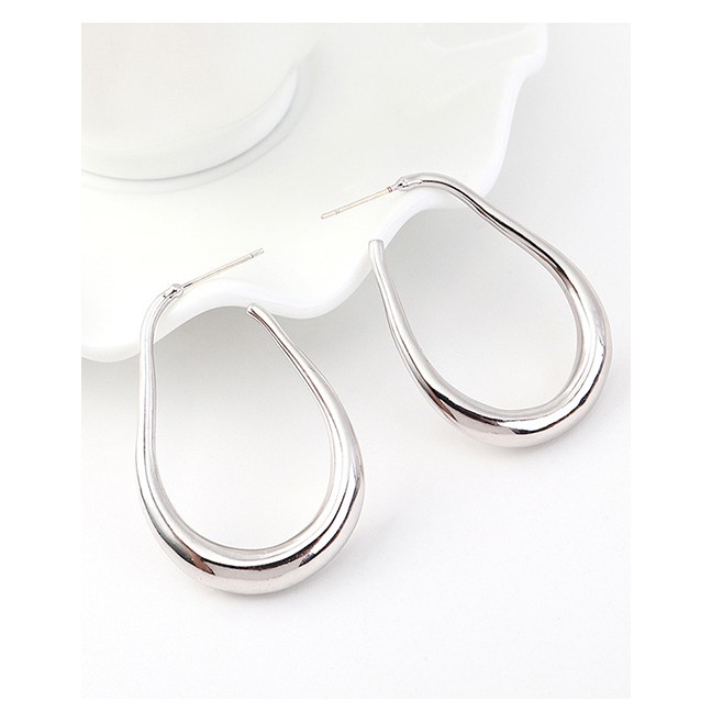 LRC Anting Tusuk Fashion Platinum Plated Circle Cutout S925 Silver Needle Earrings Y62745