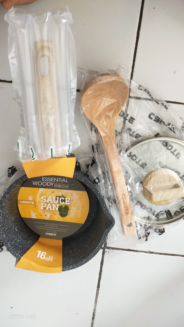 Carote Essential Woody Panci Susu Anti Lengket 16/18cm  Lengkap Dengan Tutup