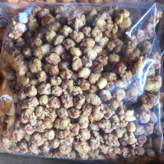 

Kacang tanah bumbu berat 1/2 kg