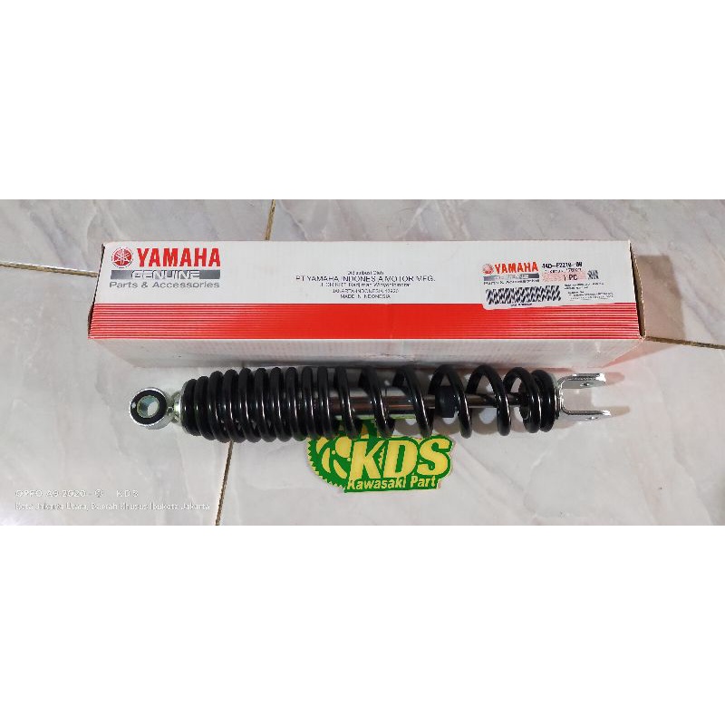 Shok Beker belakang motor  Yamaha Xeon carbu