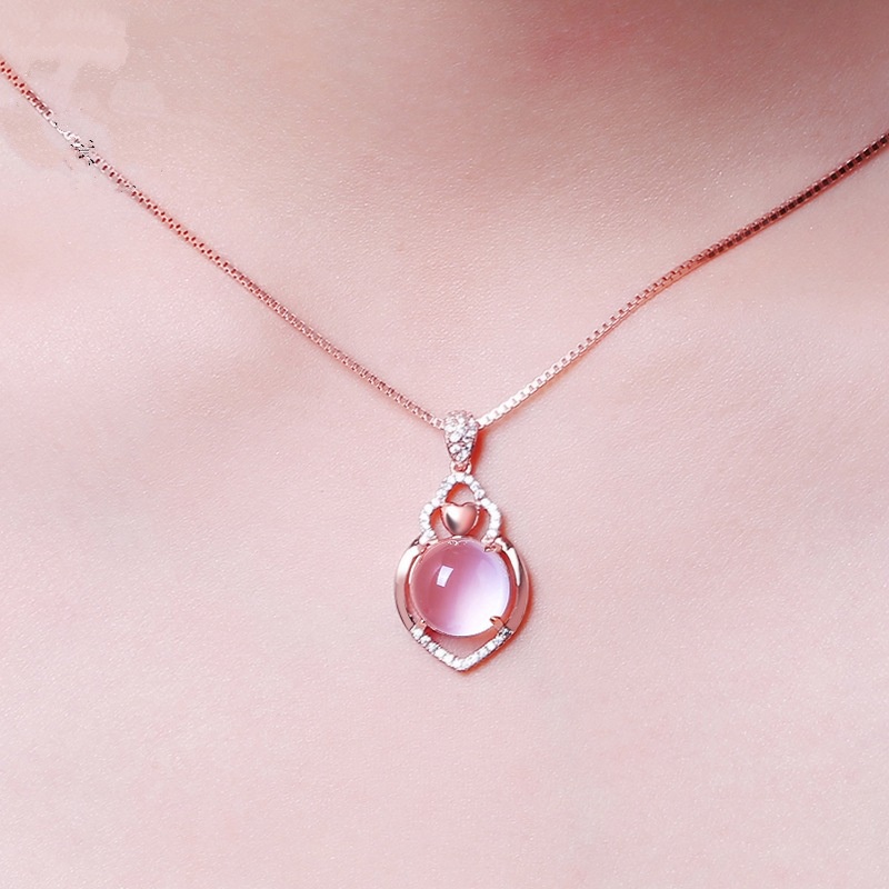 [Ready Stock]Fashion Rose Gold Plated Necklace Pink Crystal Love Heart-Shaped Rose Quartz Pendant