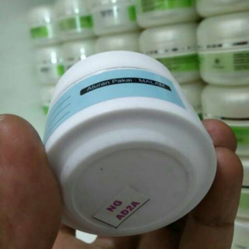 ORI100%] NG-AD2A - NAAVAGREEN KRIM JERAWAT MALAM - KRIM ACNE - KRIM JERAWAT