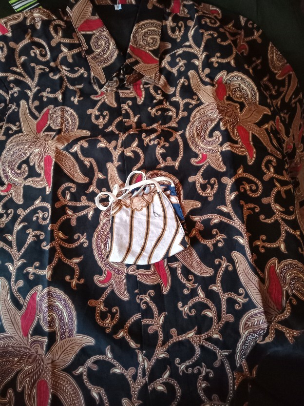 (premium) Kemeja Batik Pria Lengan Panjang Lapis Furing Pohon Cabe