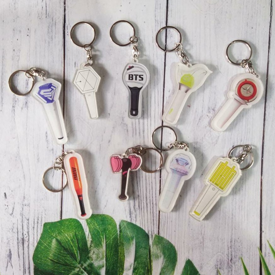 KEYCHAIN LIGHTSTICK GANTUNGAN KUNCI KPOP LS BTS GOT7 NCT BLACKPINK EXO WINNER RED VELVET SEVENTEEN