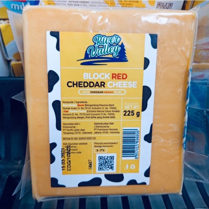 

river valley block red cheddar 225g