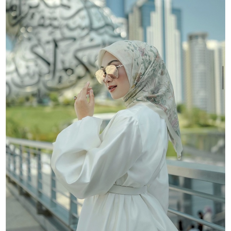 Buttonscarves Dubai Series New and Preloved