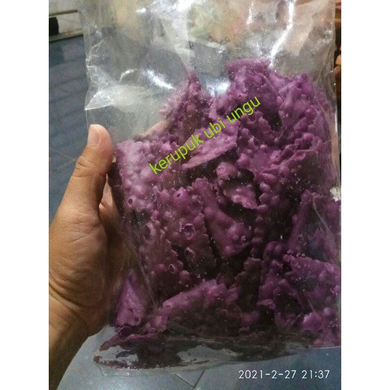 

kerupuk ubi ungu.