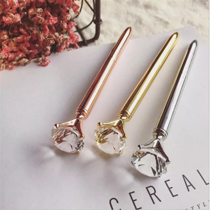 

Jual Pulpen Kristal Diamond Pena Crsytal Diamond Bisa Buat Hadiah Bagus