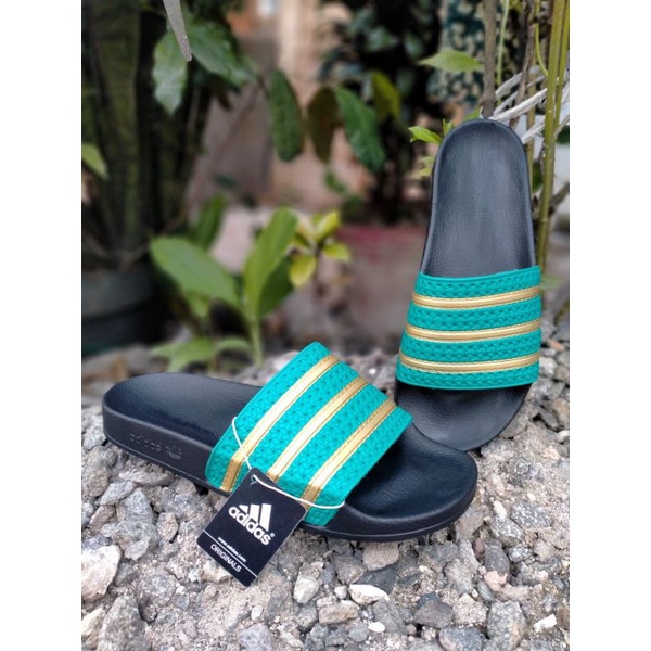 sandal slop Adidas sendal pria & wanita grade ori