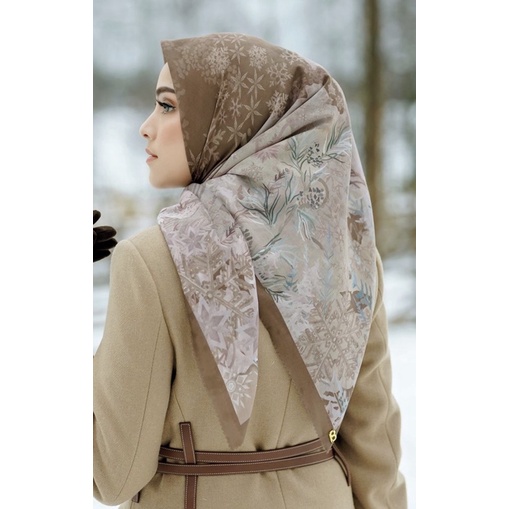 buttonscarves x frozen wood