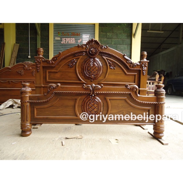Ranjang mewah kayu jati jepara