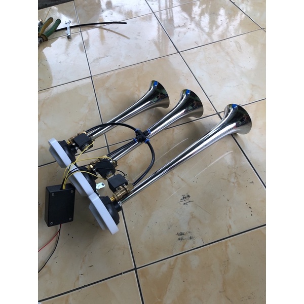 Klakson telolet ala marco itali