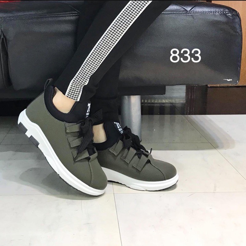 sneaker tali 833 sepatu wanita import