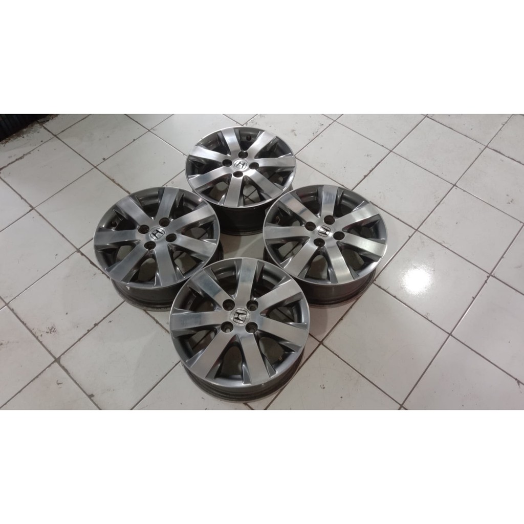 velg  bekas mobil honda freed ring 15x5,5 et 45 pcd 4x100 grey polis