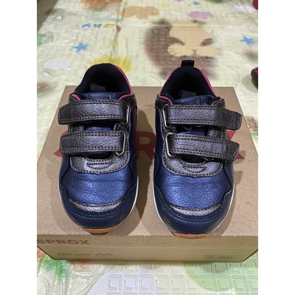 Preloved Sepatu Anak Perempuan Sprox “Payless”
