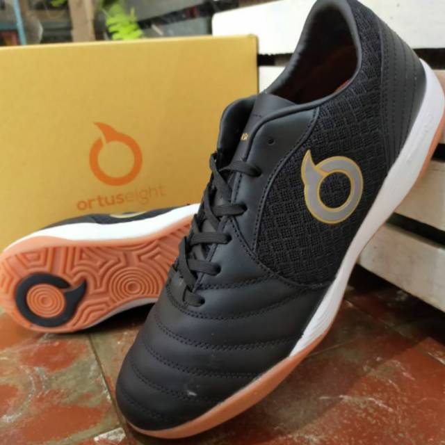 SEPATU FUTSAL ORTUS JOGOSALA VOLTA IN ORIGIMAL