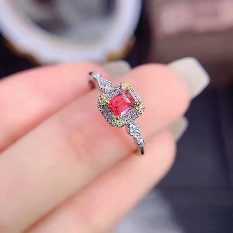 Perhiasan Cincin Vintage Minimalis Hias Cubic Zirconia AAA Merah Untuk Wanita