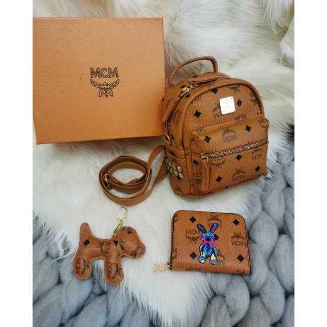 MCM XMINI BEEBOO COGNAC
Series  K0386 PREMIUM
