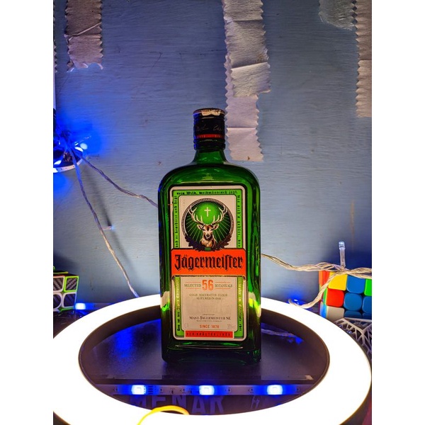 Botol bekas alkohol jagermeister untuk pajangan
