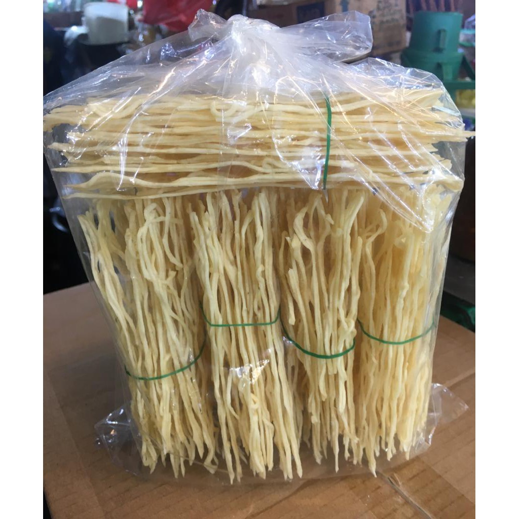 

Kerupuk Ubi Mie Yeye / Kerupuk Singkong / Keripik Singkong