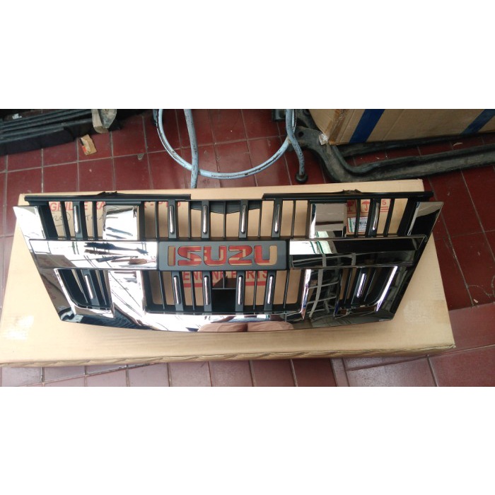 GRILLE GRILL RADIATOR ISUZU PANTHER KAPSUL NEW CHROME ORIGINAL