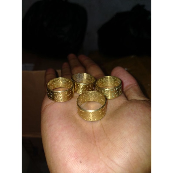 cincin kuningan rajah