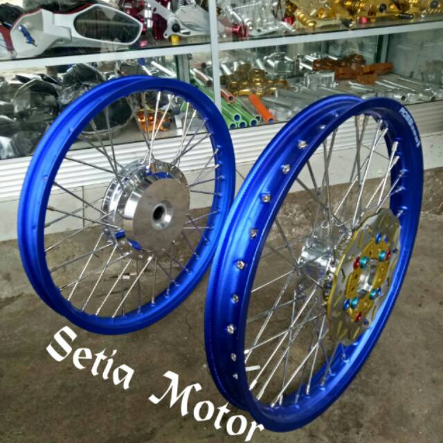  Warna  Velg Jari Jari Yang  Cocok  Untuk  Motor  Biru  Tips 