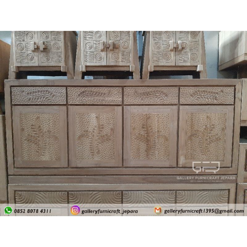 Buffet 4 Pintu Motif Daun Kelor Kayu Jati dengan Finishing