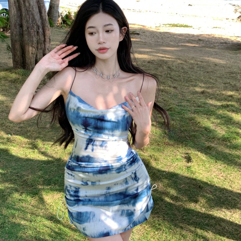 midi dress korea off-the-shoulder halterneck tie-dye suspender dress wanita lipit satu bahu tas seru