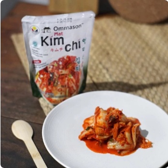 

Makanan Khas Korea Kimchi / Kimci Sawi Putih Ommason HALAL MUI 215gram
