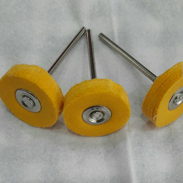 Bor poles kain kuning