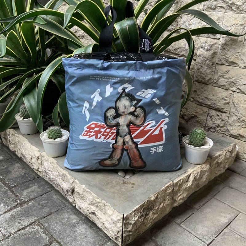 ASTRO BOY VINTAGE HOLOGRAM TOTE BAG