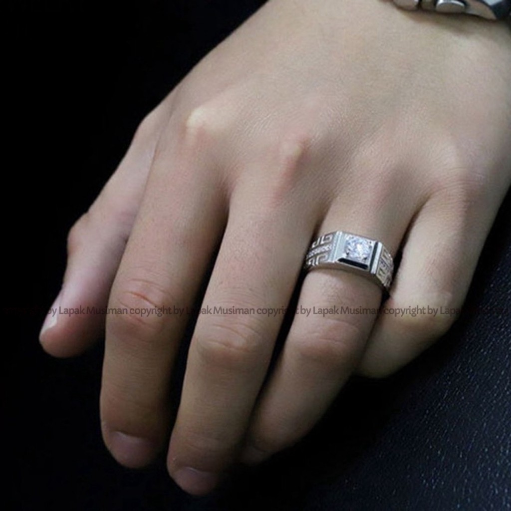 [Bayar di Tempat] Cincin Pria Batu Berlian American Diamond Kode CCZ 03