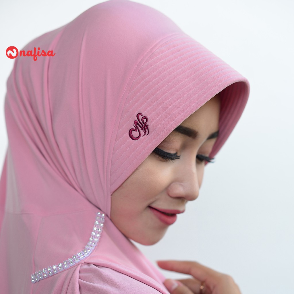 Jilbab Instan Swarovski Nafisa Amira - Kerudung Bergo Pet Kecil Hijab Instan Aplikasi Payet