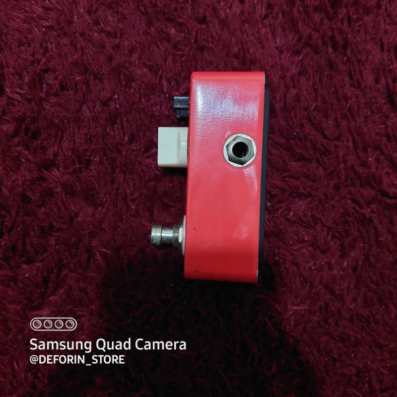 Efek gitar mooer cruncher