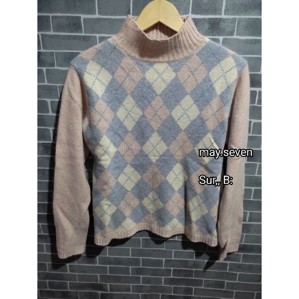 Sweater Lilac Rajut Ketupat