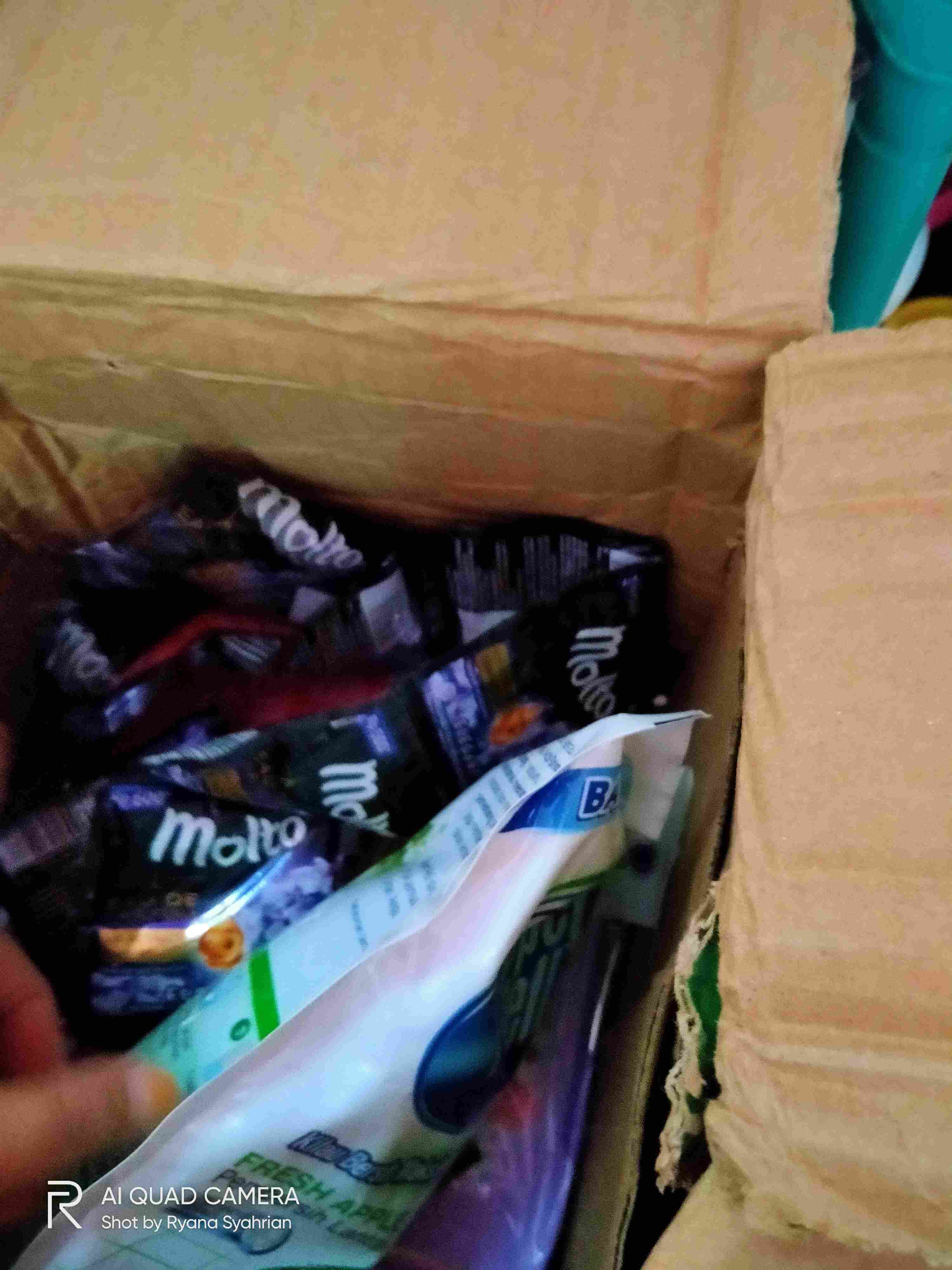 Pelembut Dan Pewangi Pakaian Molto Renceng 12x10ml