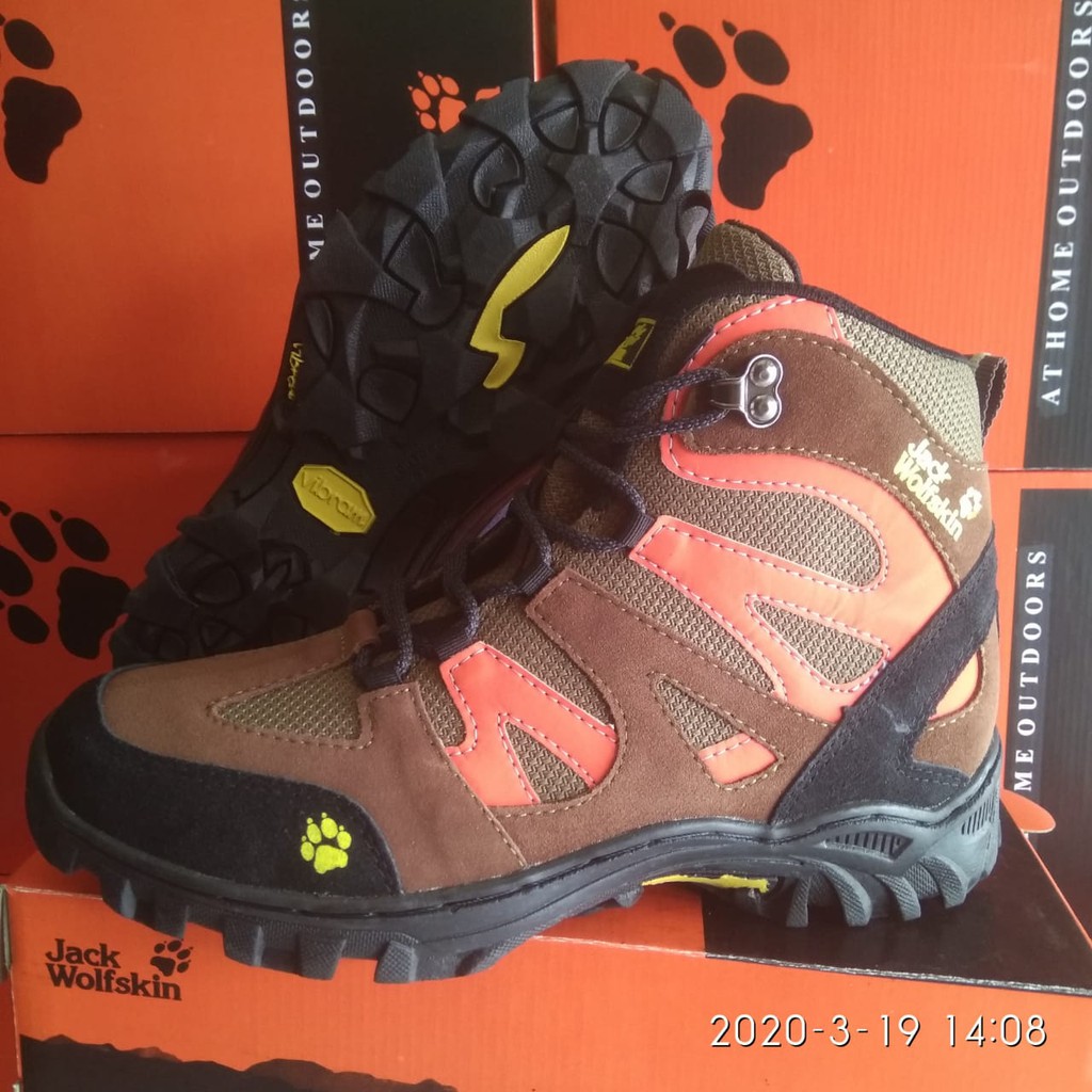 Sepatu Outdoor Jack Wolfskin