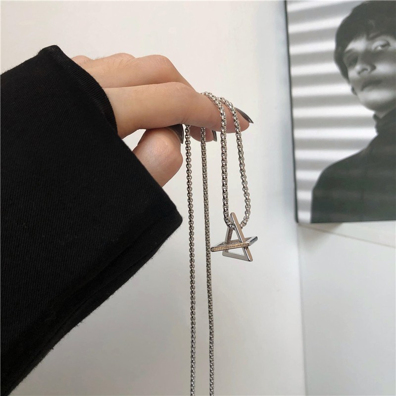 Kalung Rantai Panjang Dengan Liontin Untuk Sweater
