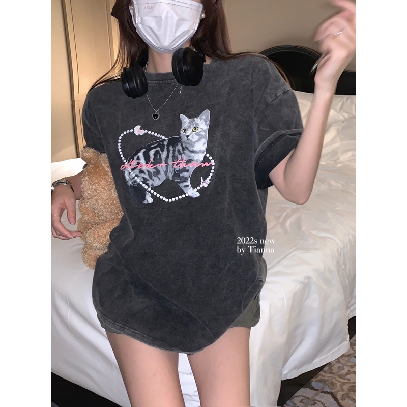 Korea retro manis dan keren hot girl longgar kasual malas top cat print dicuci tua lubang T-shirt