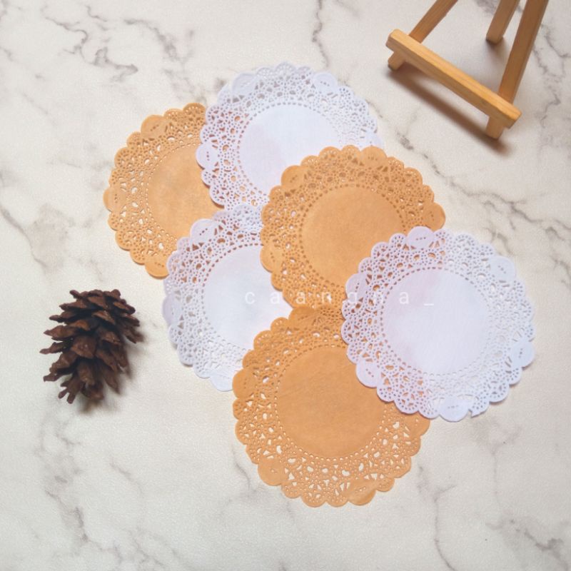

10 lembar paper doilies/ paper doyleys / kertas alas renda