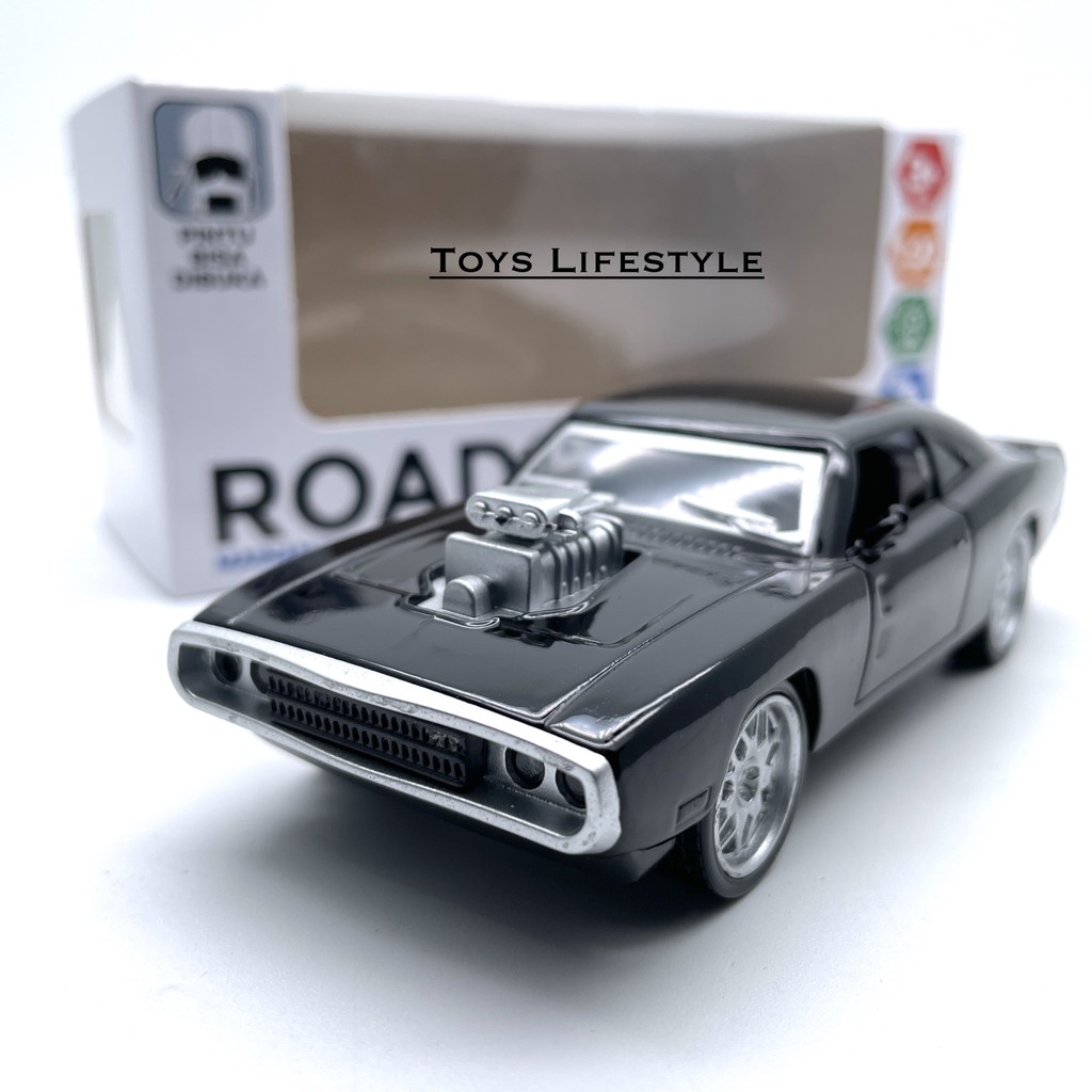 Mainan Mobil Diecast Classic &amp; Sport Spryz Roadster Skala 1:32 (Lampu Menyala)