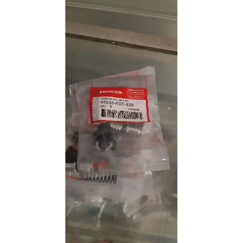 SEAL MASTER REM DEPAN HONDA CS1