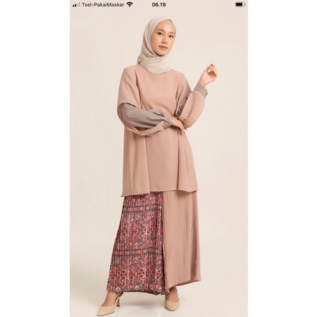 Aster Top Blossom kamiidea preloved kami preloved bukan Buttonscarves Riamiranda preloved