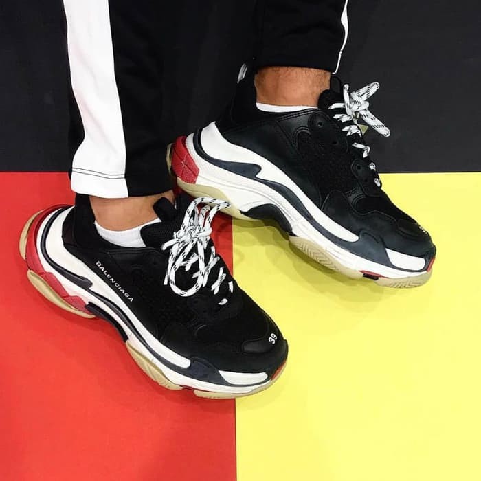 Sepatu Balenciaga Triple S Black White Red Premium Original Unisex