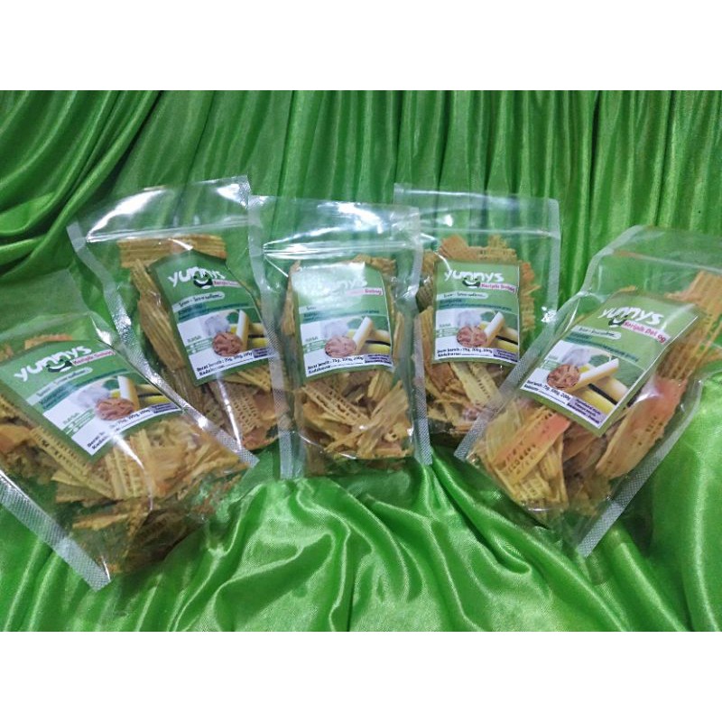 

keripik debog (pelepah pisang) yunnys makanan ringan /cemilan/snack