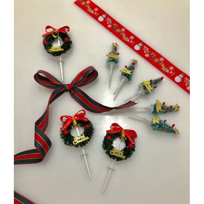 Pita Natal dan Topper kue