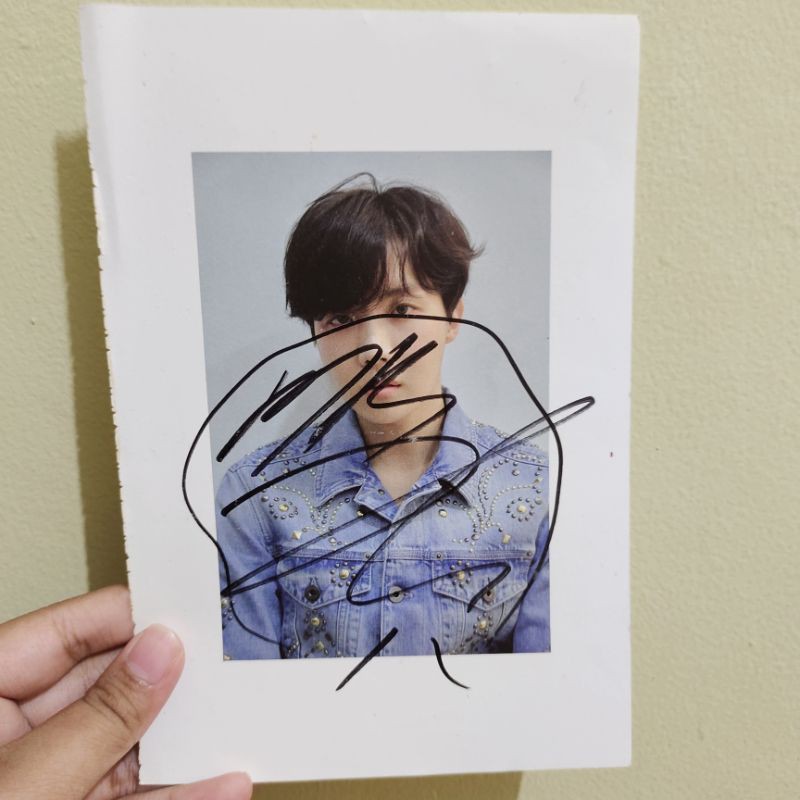 (Sale) Booked Vanessa official shering sign BTS mem Jhope Album Love yourself Tear Ver.